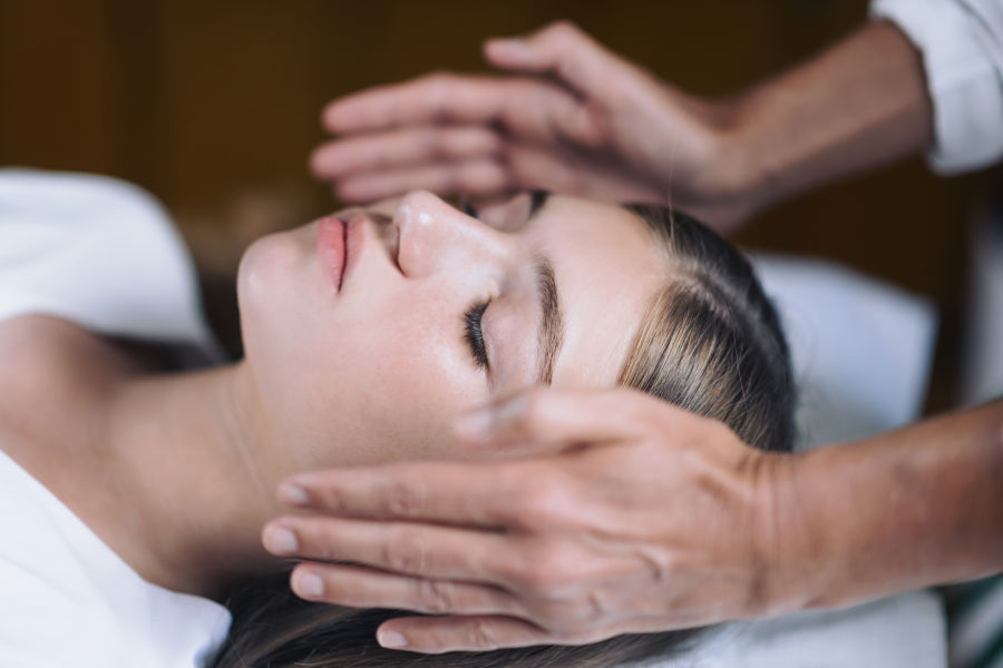 Violet Light Reiki by Linsey in Kendal